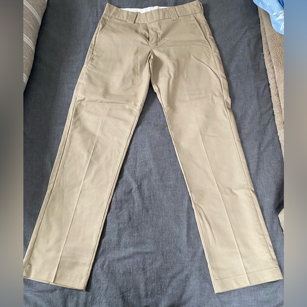 Men’s Dickies slim taper pants.